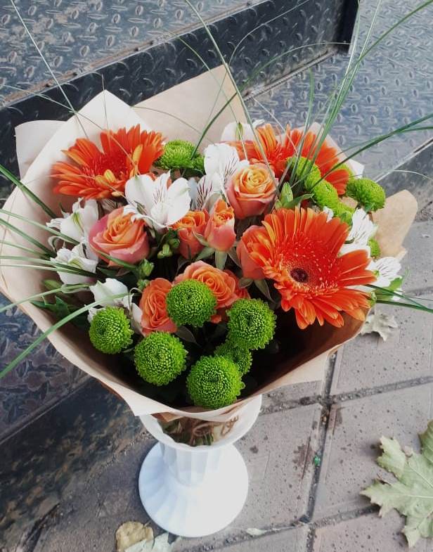 Букет цветов из: Герберы, Хризантемы, Альстромерии и Розы в Сергиевской