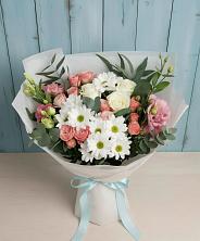 Букет цветов из:  Розы, Лизиантусы и Хризантемы в Сергиевской