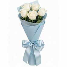 Букет 5 Белых роз Проуд в Сергиевской