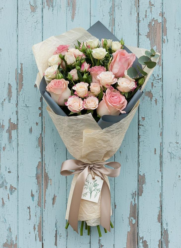 Букет цветов из: Розы в Сергиевской