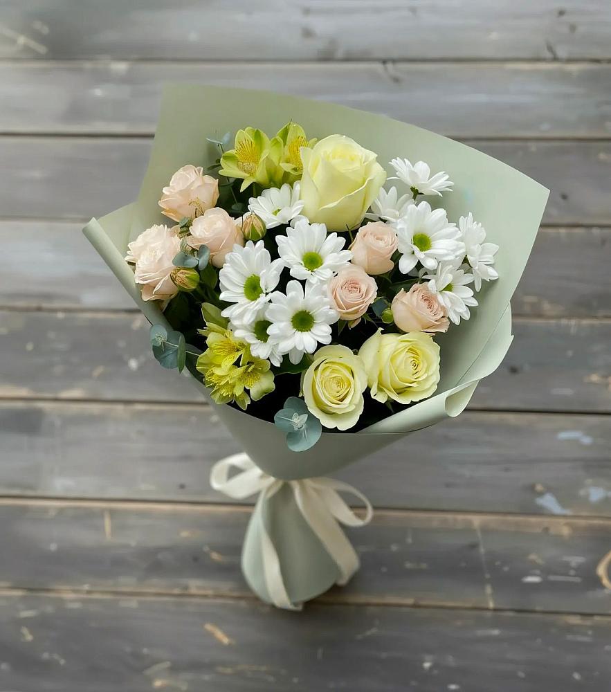 Букет цветов из: Альстромерии, Розы и Хризантемы в Сергиевской
