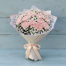 Букет цветов из:  Гвоздики в Сергиевской