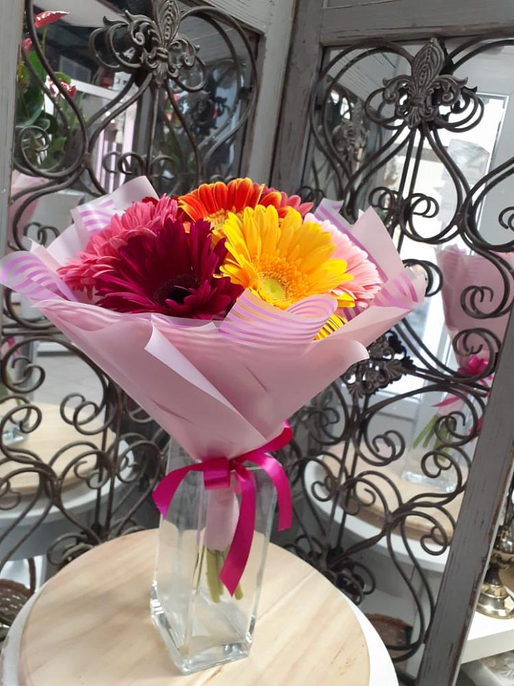 Букет цветов из: Герберы в Сергиевской