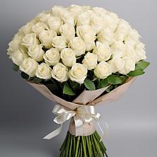 Букет 101 беля роза Белоснежка в Сергиевской