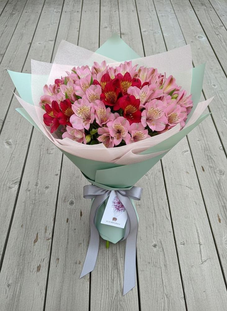Букет цветов из: Альстромерии в Сергиевской