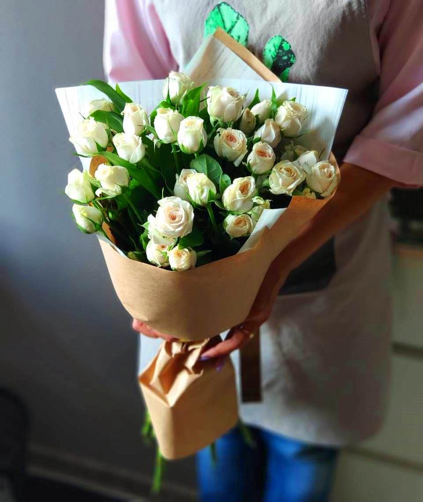 Букет цветов из: Розы в Сергиевской