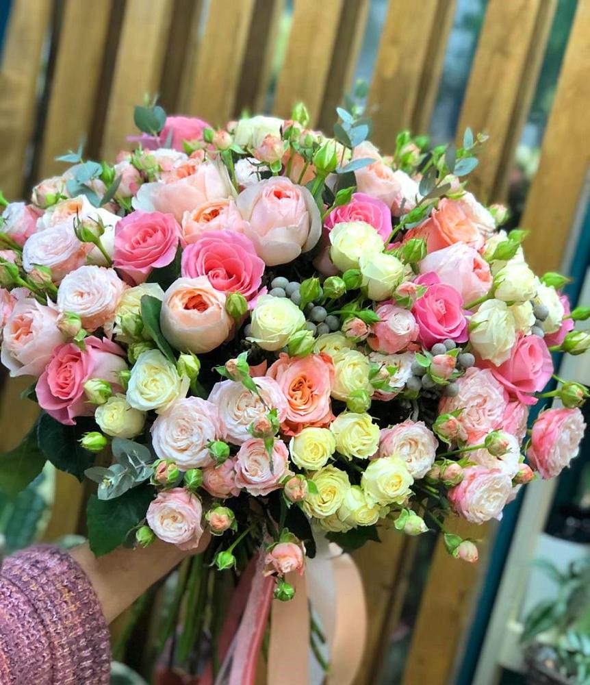 Букет цветов из: Розы в Сергиевской