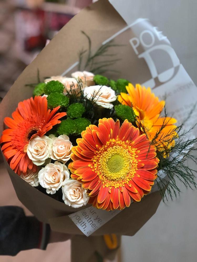 Букет цветов из: Герберы, Хризантемы и Розы в Сергиевской