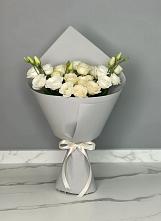 Букет цветов из:  Розы и Лизиантусы в Сергиевской